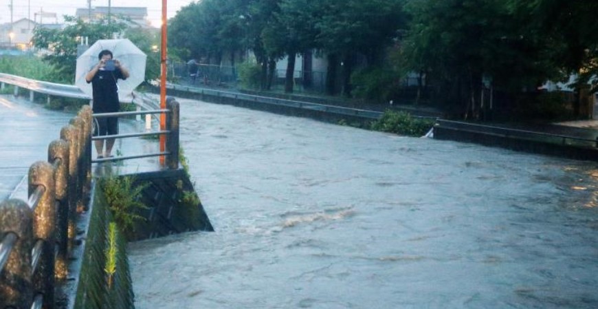 Εντολή απομάκρυνσης πάνω από 120.000 άνθρωπων από τα σπίτια τους στην Ιαπωνία λόγω βροχοπτώσεων